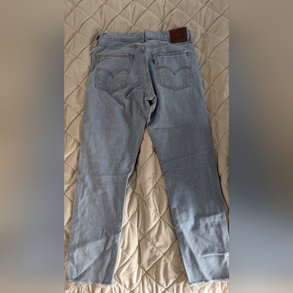 Levi Strauss Distressed Wedgie Jeans - Picture 3 of 3